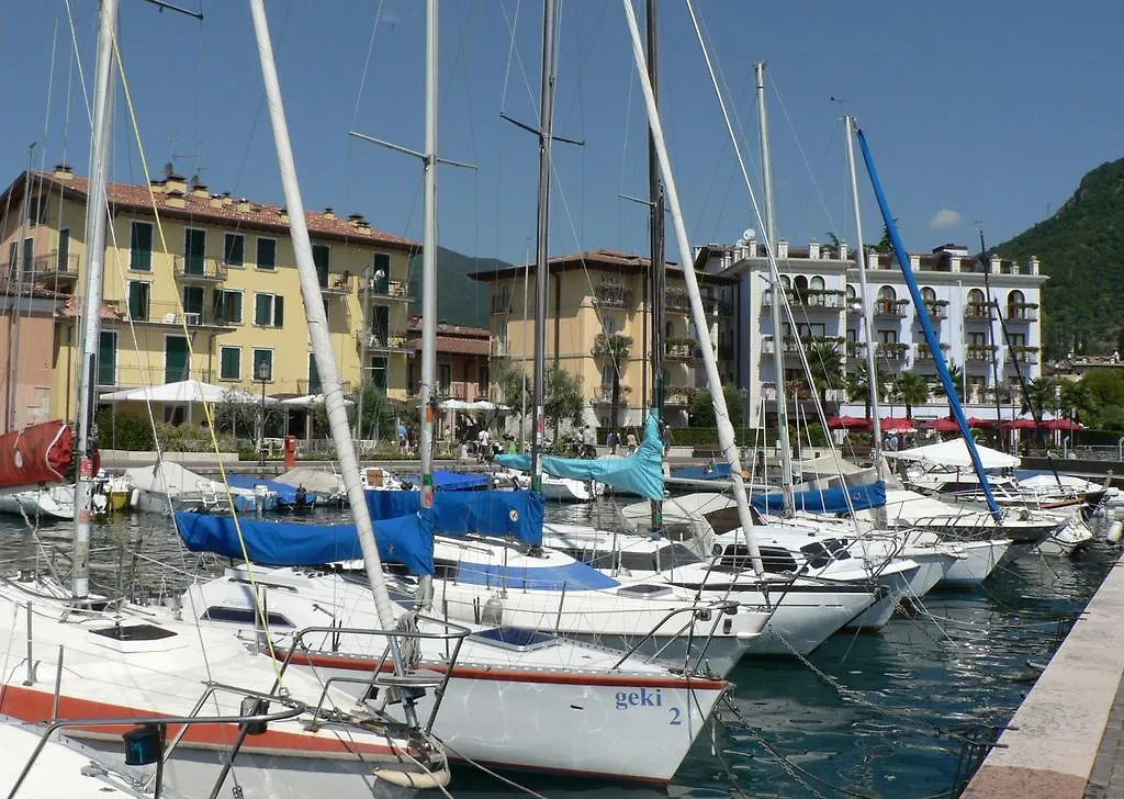 Appartamento Savoia Salò Apartmán